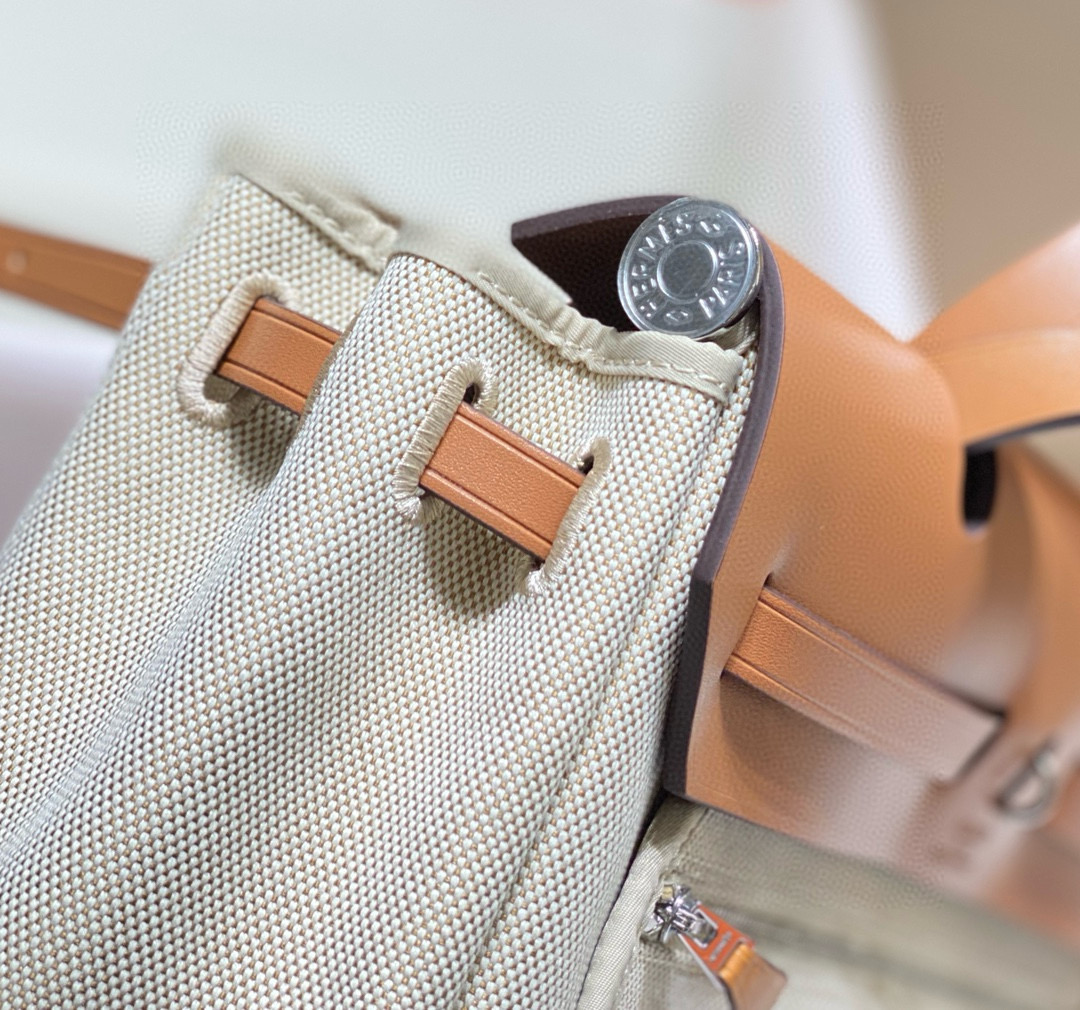 에르메스 에르백 메신저 39 H 바이킹 캔버스 헌터 팔라듐 하드웨어 에크류 베쥬 포브